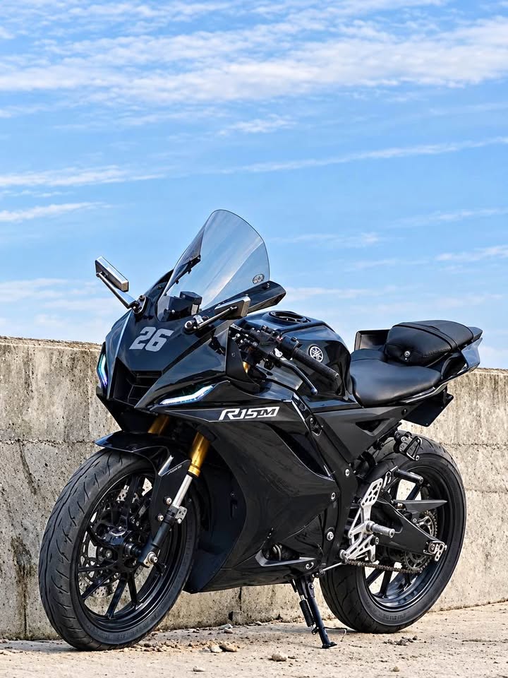 V4 indo black